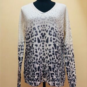 In Cashmere Leopard Print V-Neck Sweater